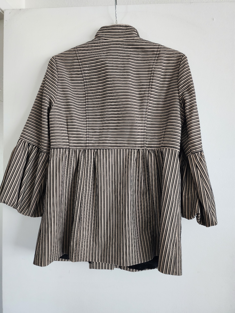 NANETTE LEPORE | "Roulette Wheel" Peplum-style Striped Jacket | Size 8 - Picture 2 of 7